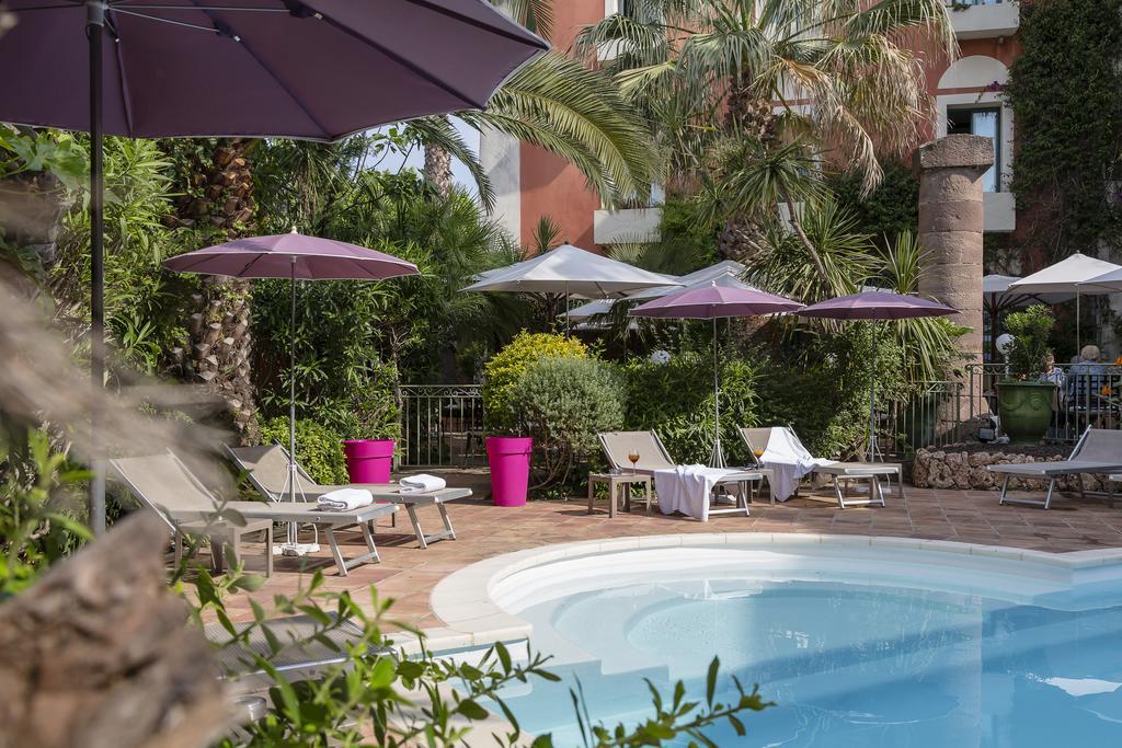L'arena Hotel 3*
